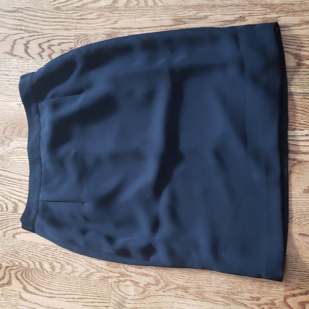 (6) Ingenuity Made in Canada Classic Black Midi Skirt Business Formal Workwear